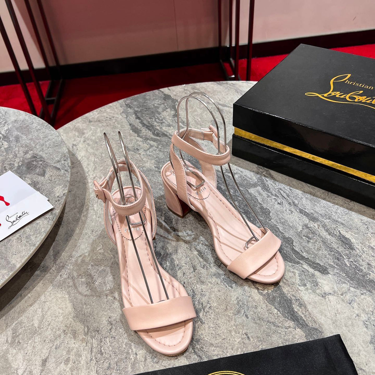 Ava’s Mode - High-Quality Designer Products for You - AFFORDABLE LUXURY HEELS - 8103