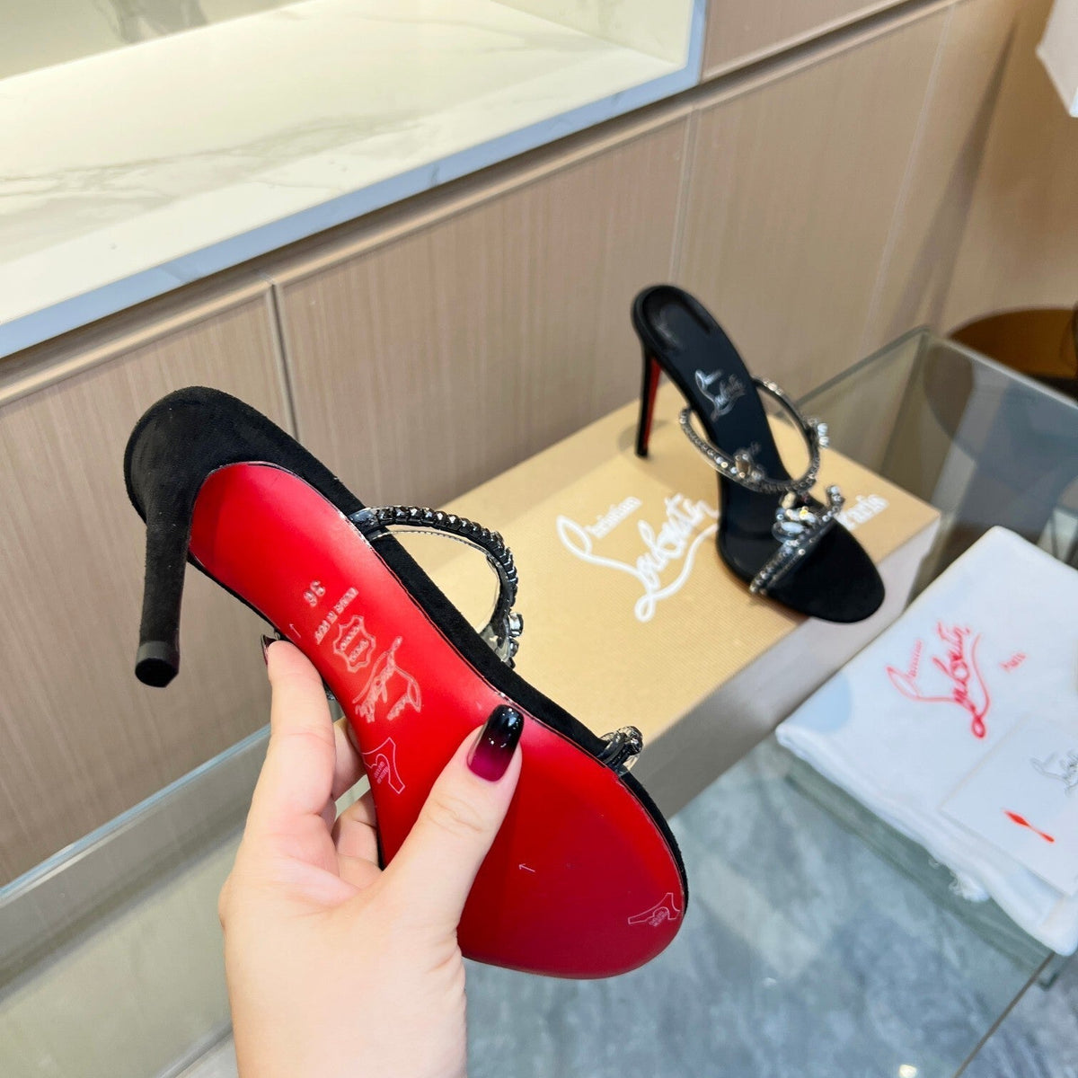 Ava’s Mode - Best High-End Brands in One Place - AFFORDABLE LUXURY HEELS - 8005