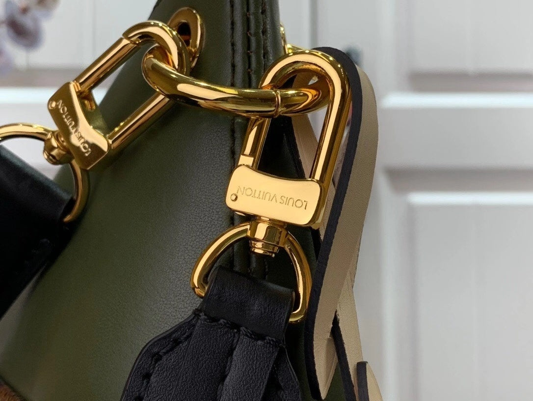 Ava’s Mode - Best High-End Brands in One Place - AFFORDABLE LUXURY BAGS - 4029