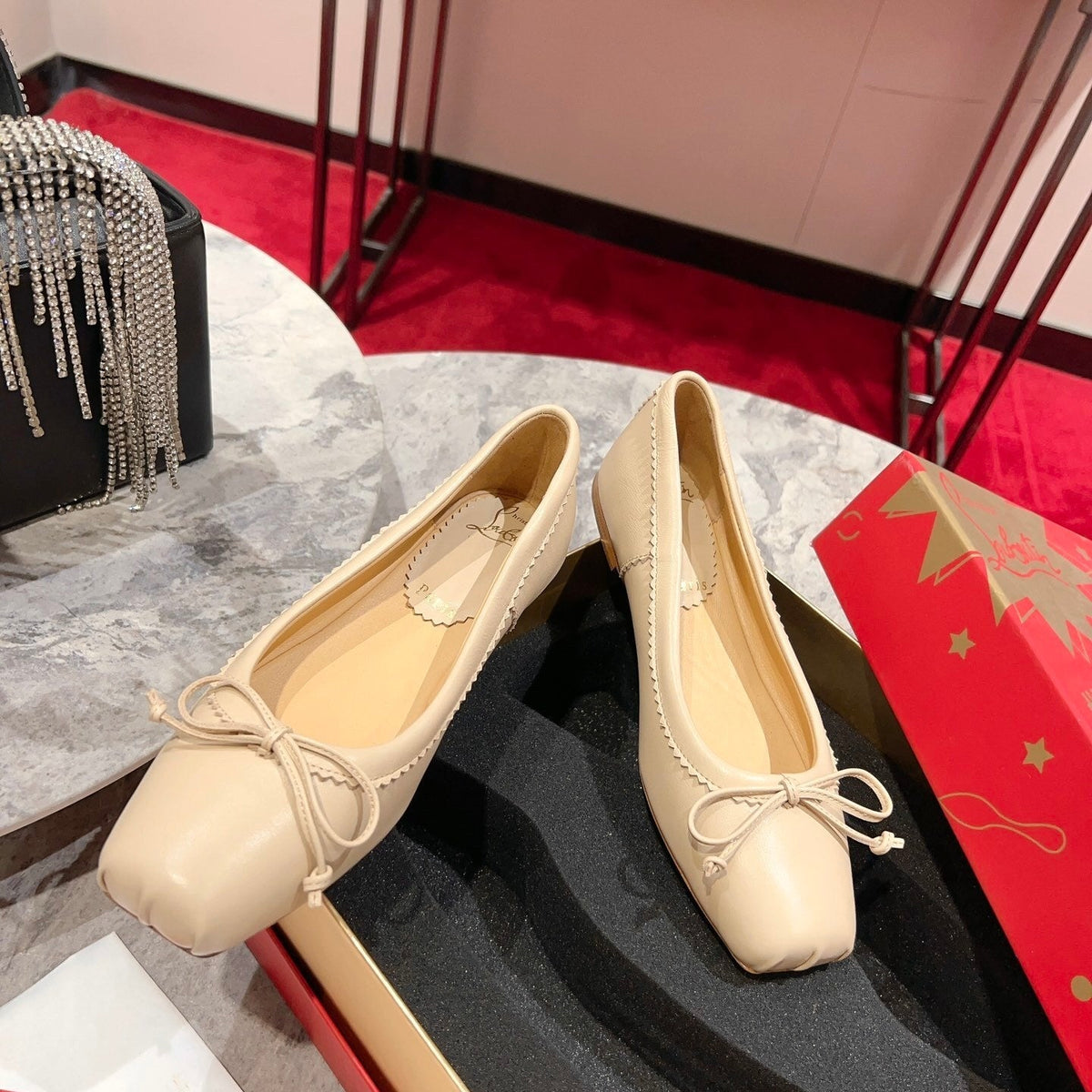Ava’s Mode - High-Quality Designer Products for You - AFFORDABLE LUXURY HEELS - 8231