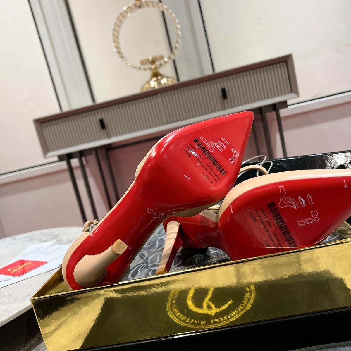 Ava’s Mode - Best High-End Brands in One Place - AFFORDABLE LUXURY HEELS - 8085