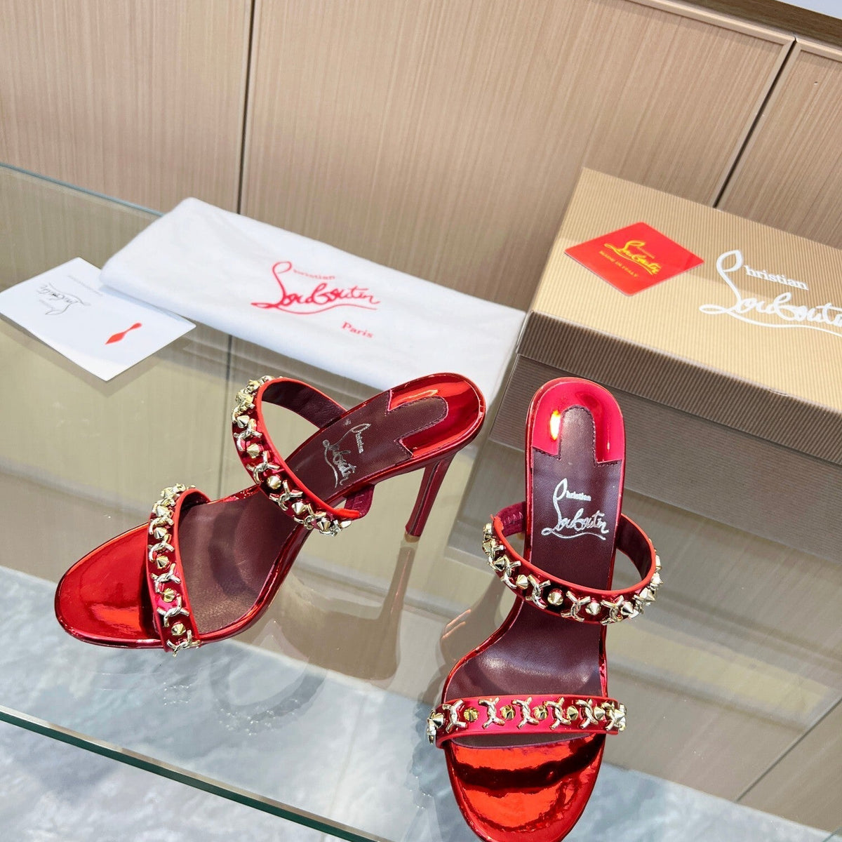 Ava’s Mode - High-Quality Designer Products for You - AFFORDABLE LUXURY HEELS - 8011