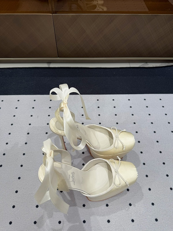 Ava’s Mode - High-Quality Designer Products for You - AFFORDABLE LUXURY HEELS - 8223