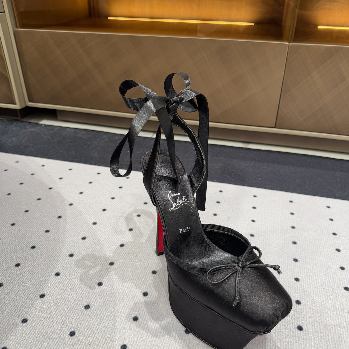 Ava’s Mode - Best High-End Brands in One Place - AFFORDABLE LUXURY HEELS - 8221