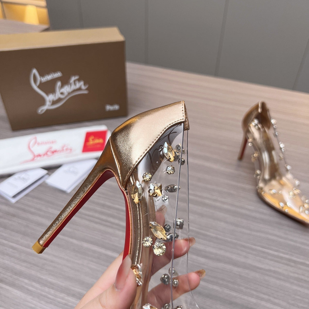 Ava’s Mode - Premium Luxury Goods and Accessories - AFFORDABLE LUXURY HEELS - 8118