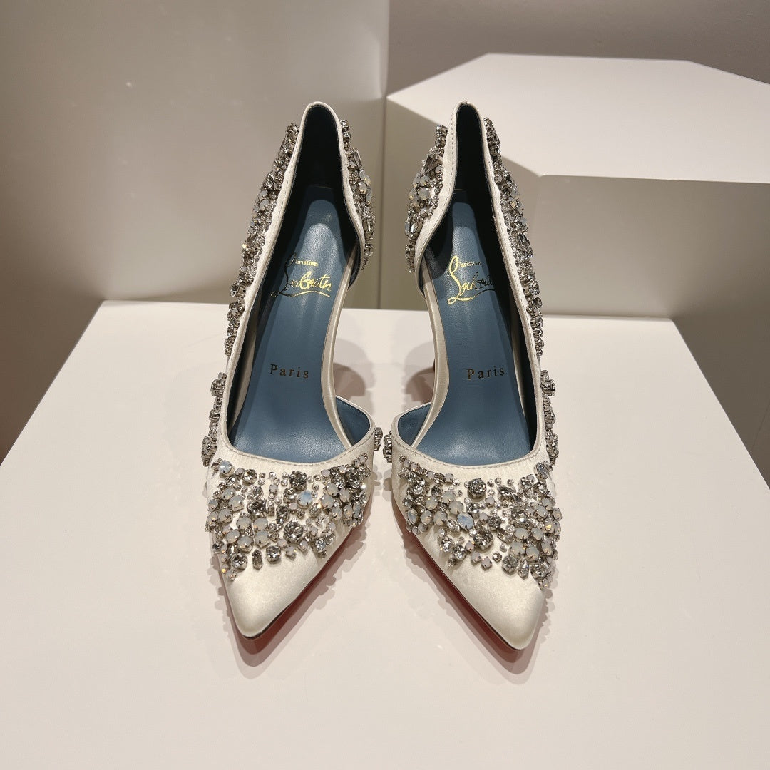 Ava’s Mode - High-Quality Designer Products for You - AFFORDABLE LUXURY HEELS - 8027