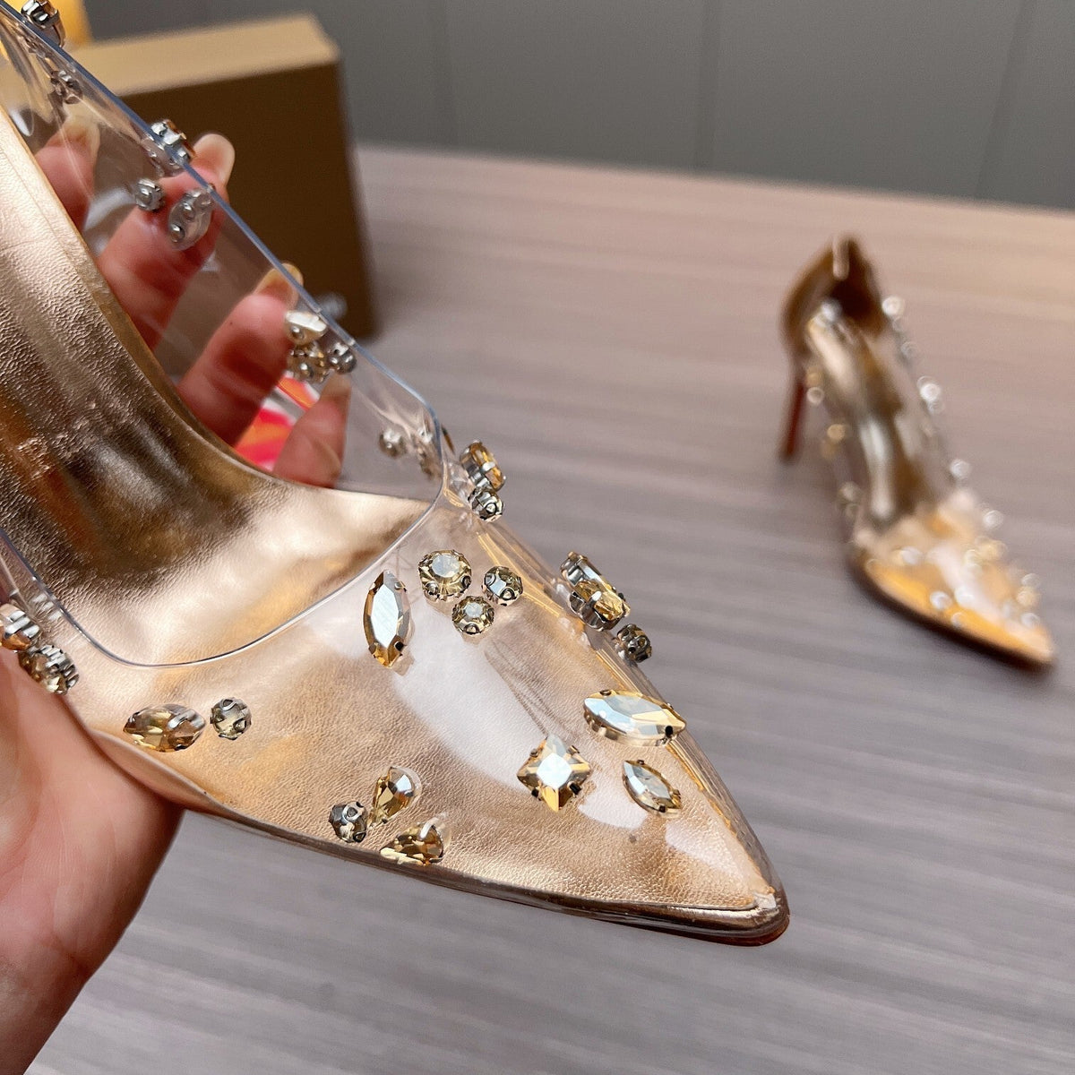 Ava’s Mode - Premium Luxury Goods and Accessories - AFFORDABLE LUXURY HEELS - 8118