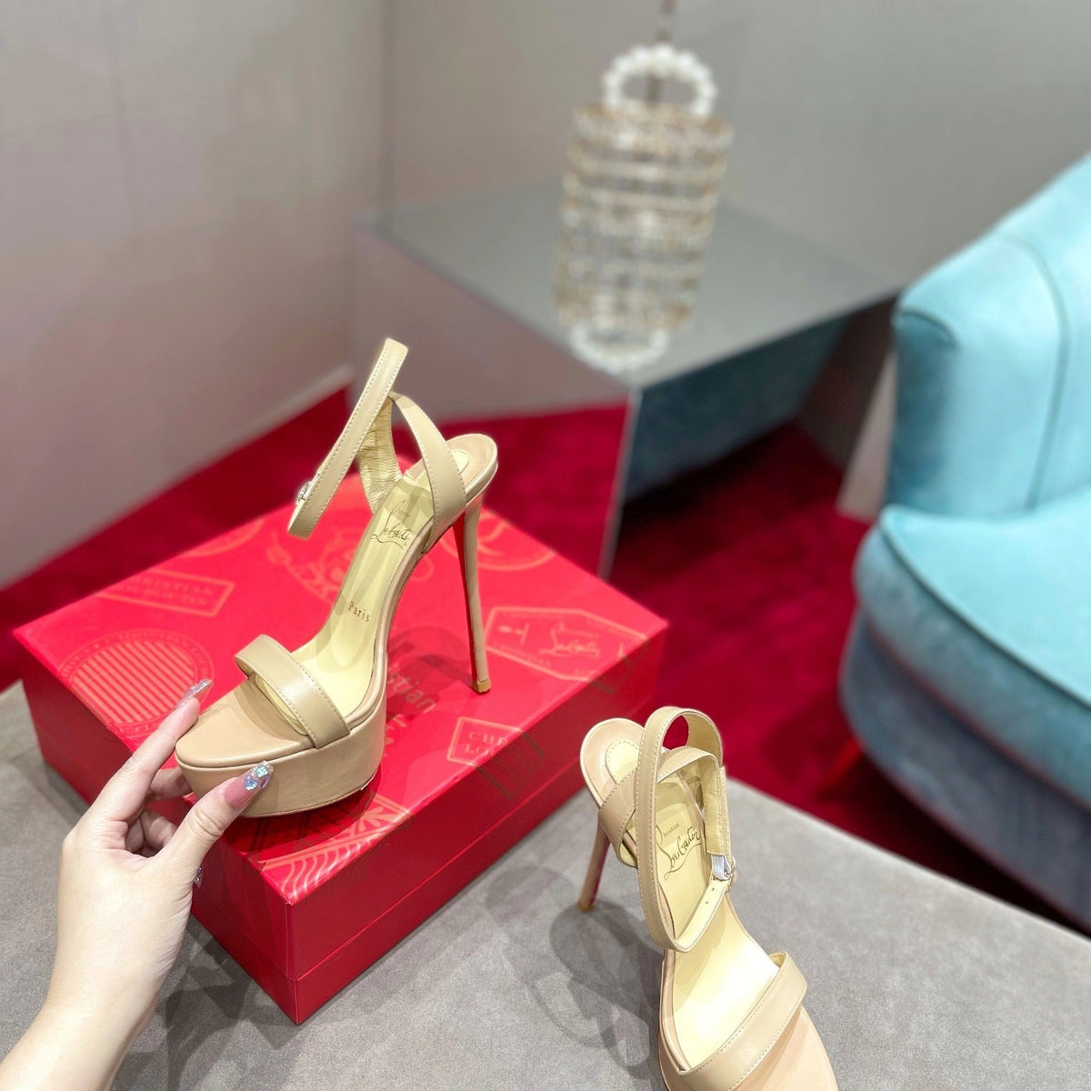 Ava’s Mode - High-Quality Designer Products for You - AFFORDABLE LUXURY HEELS - 7959