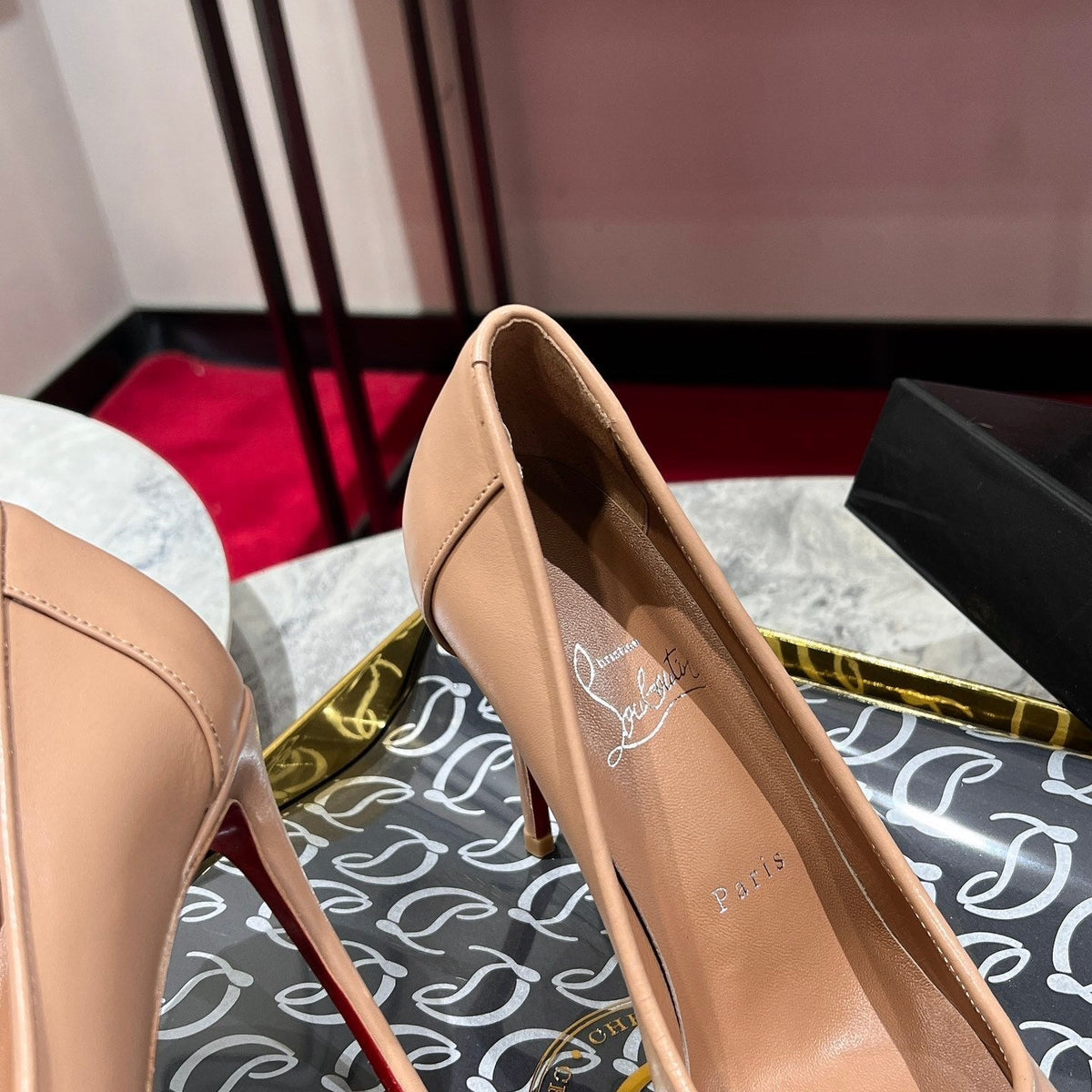 Ava’s Mode - High-Quality Designer Products for You - AFFORDABLE LUXURY HEELS - 8175