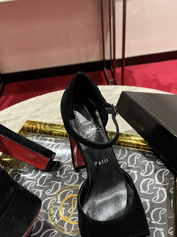 Ava’s Mode - High-Quality Designer Products for You - AFFORDABLE LUXURY HEELS - 8239