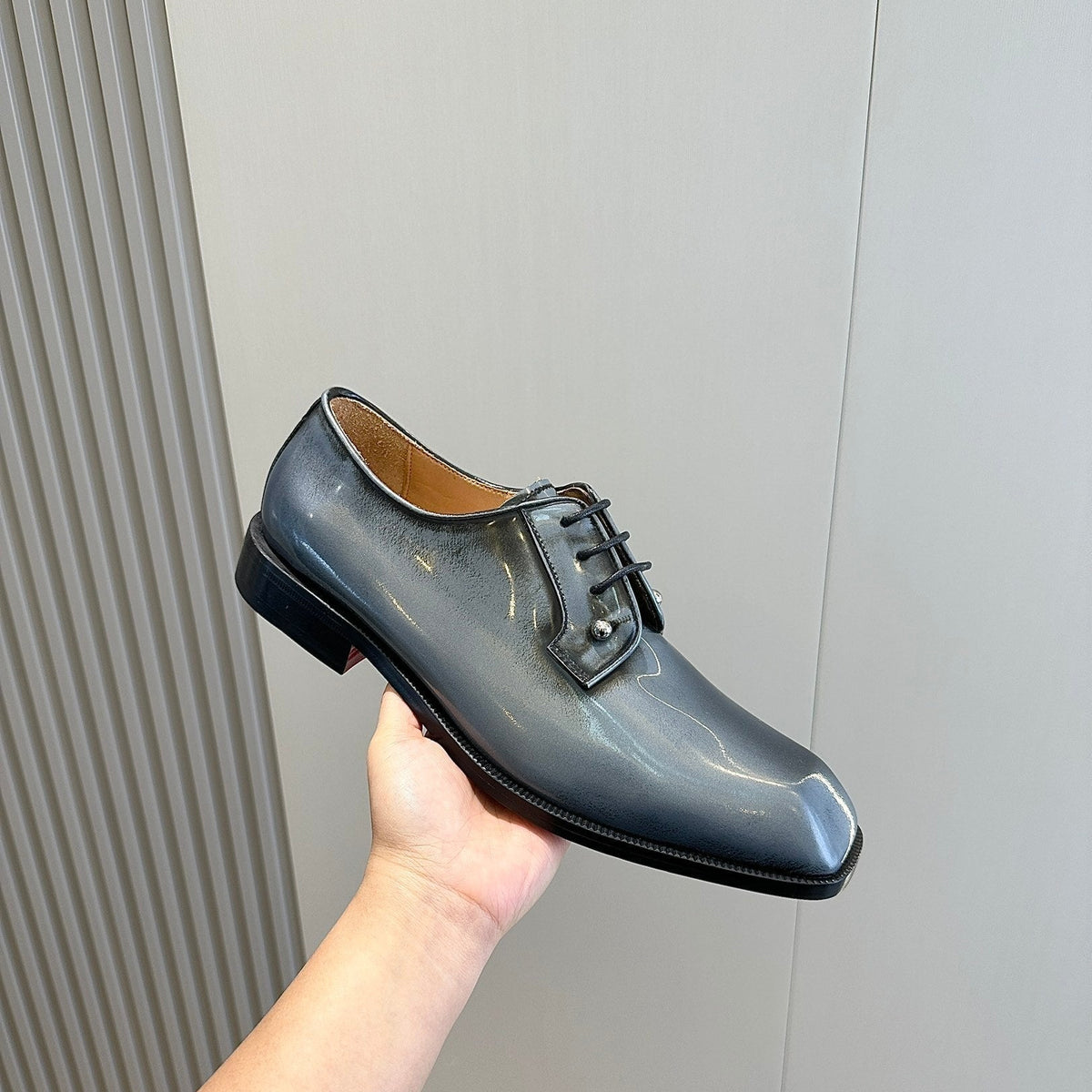 Ava’s Mode - Best High-End Brands in One Place - AFFORDABLE LUXURY HEELS - 8041