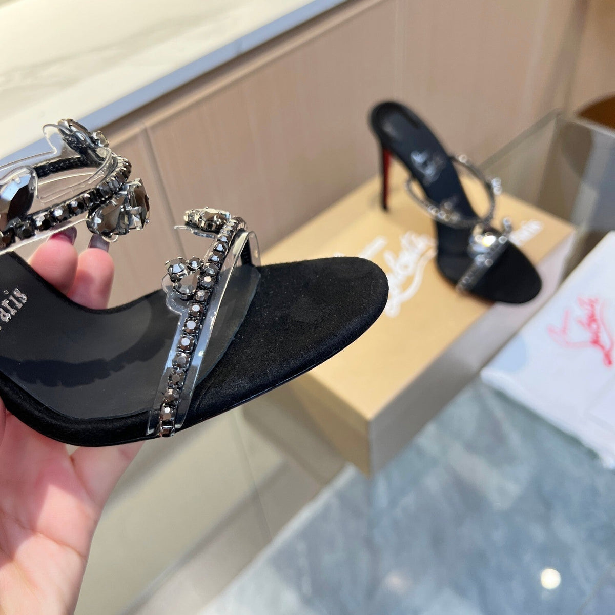 Ava’s Mode - Best High-End Brands in One Place - AFFORDABLE LUXURY HEELS - 8005