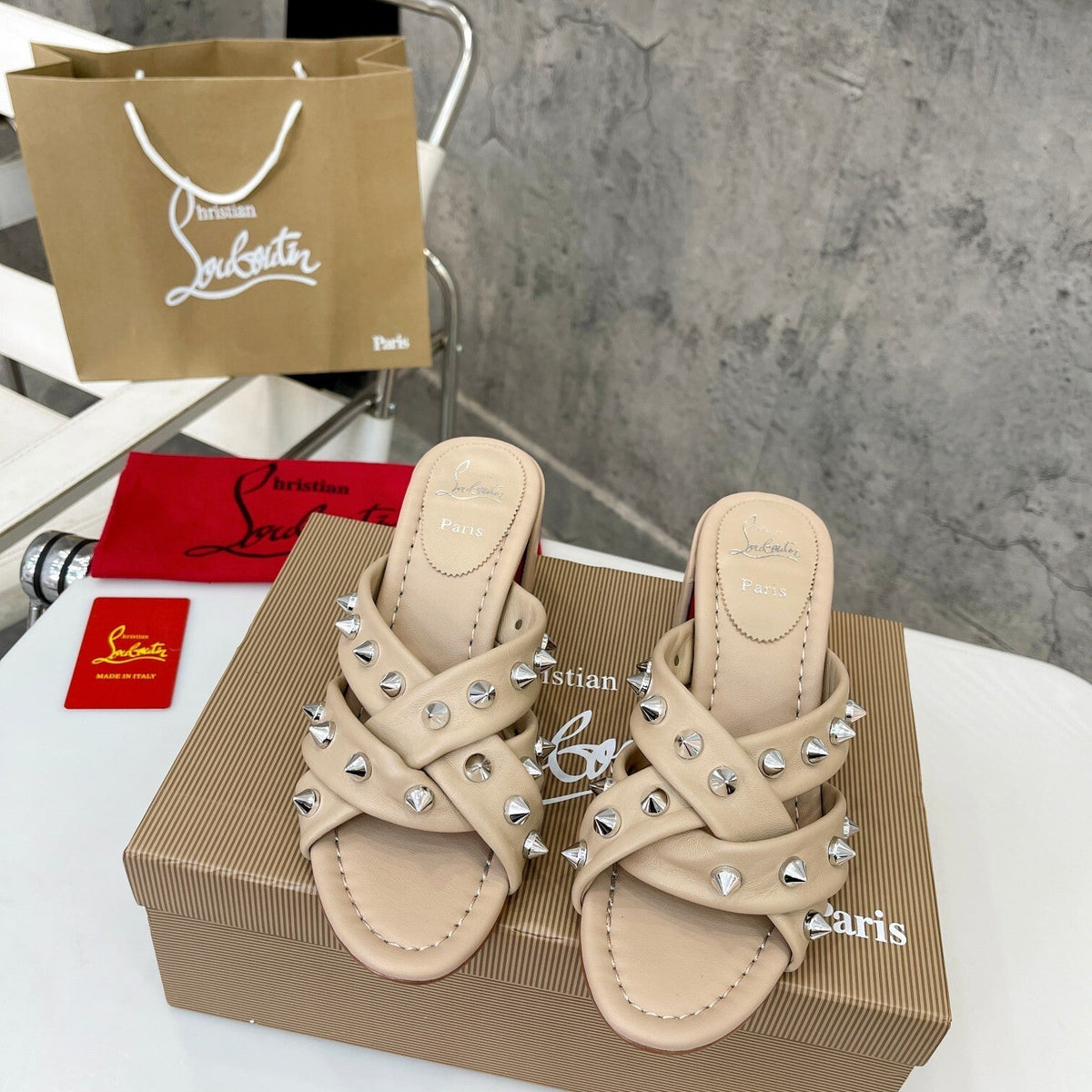 Ava’s Mode - High-Quality Designer Products for You - AFFORDABLE LUXURY HEELS - 8003