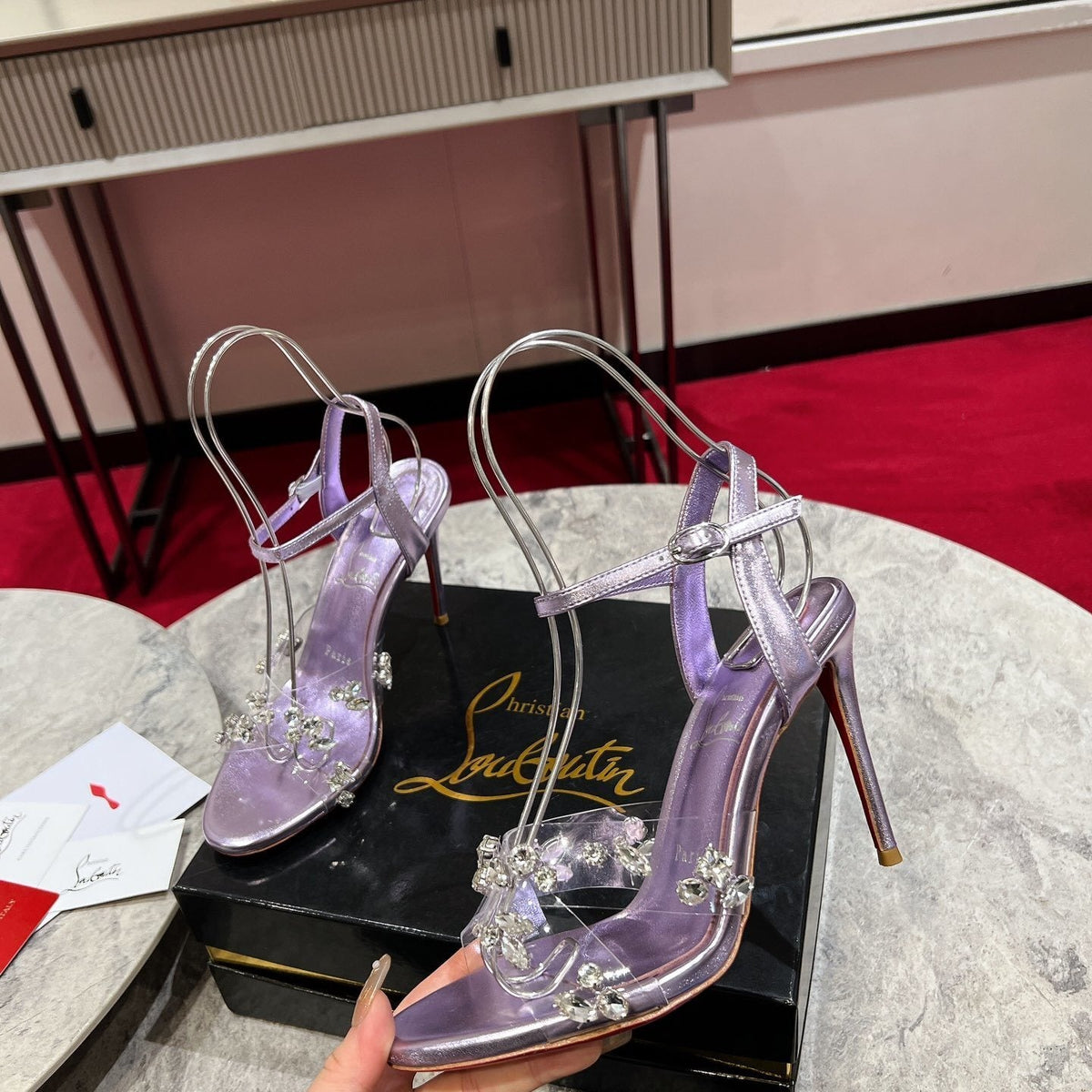 Ava’s Mode - High-Quality Designer Products for You - AFFORDABLE LUXURY HEELS - 8107