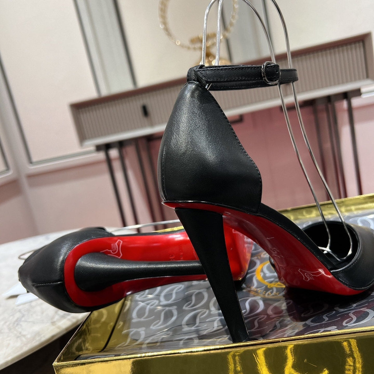 Ava’s Mode - Premium Luxury Goods and Accessories - AFFORDABLE LUXURY HEELS - 8086