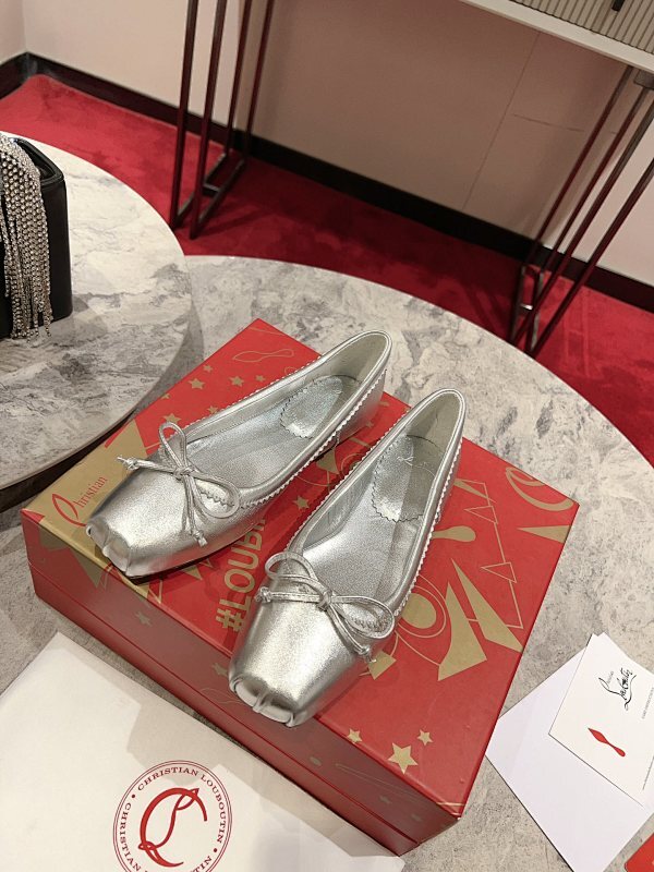 Ava’s Mode - Best High-End Brands in One Place - AFFORDABLE LUXURY HEELS - 8233
