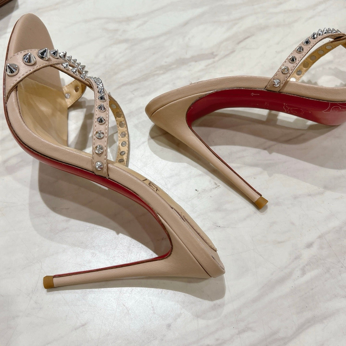 Ava’s Mode - Best High-End Brands in One Place - AFFORDABLE LUXURY HEELS - 8289