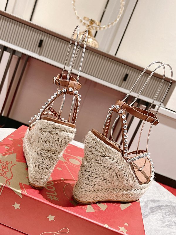 Ava’s Mode - High-Quality Designer Products for You - AFFORDABLE LUXURY HEELS - 8315