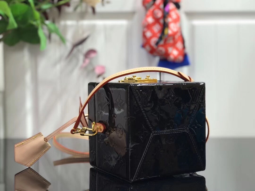 Ava’s Mode - High-Quality Designer Products for You - AFFORDABLE LUXURY BAGS - 4019