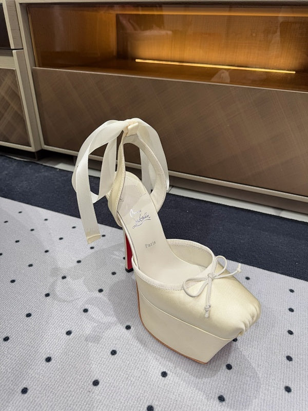 Ava’s Mode - High-Quality Designer Products for You - AFFORDABLE LUXURY HEELS - 8223