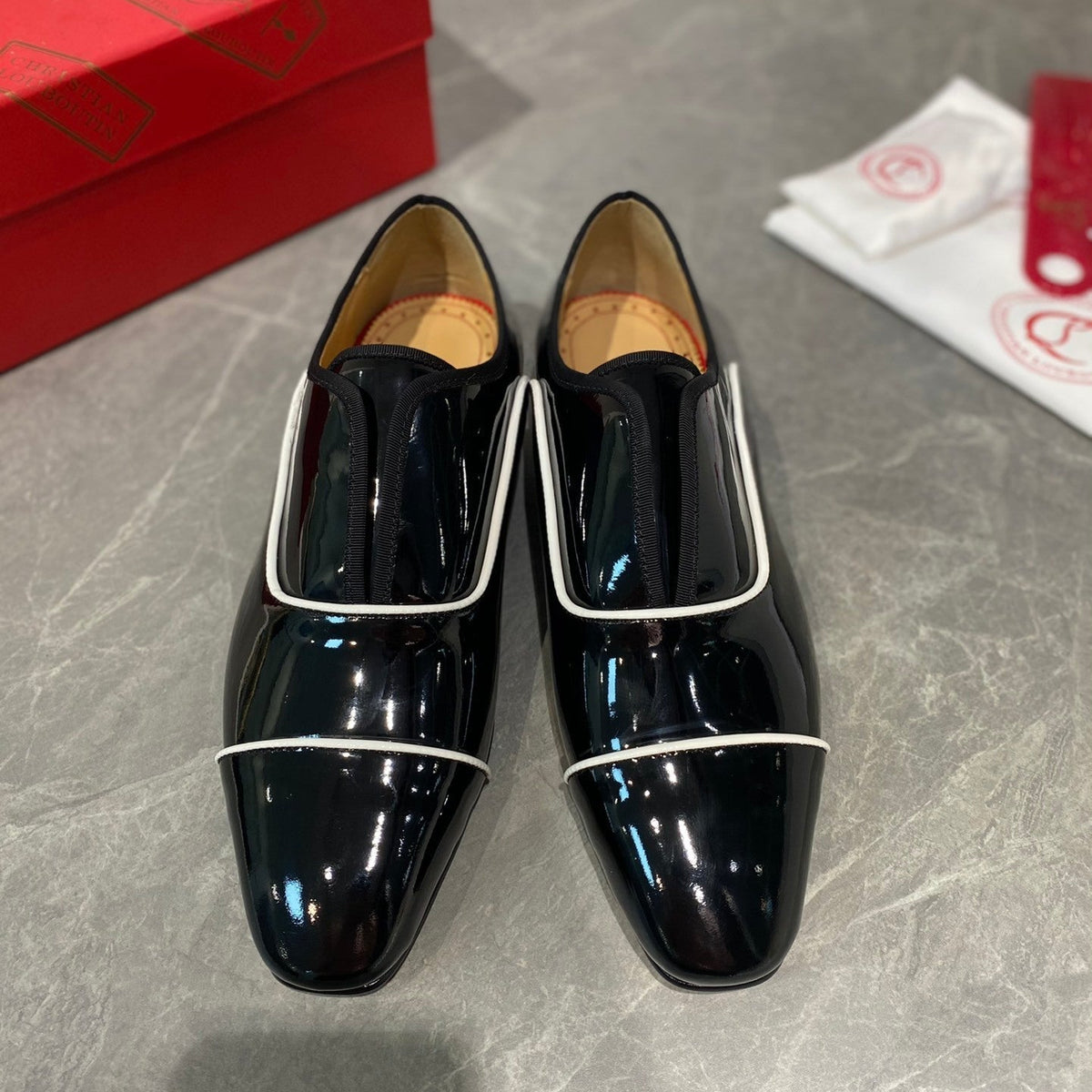 Ava’s Mode - High-Quality Designer Products for You - AFFORDABLE LUXURY HEELS - 8251
