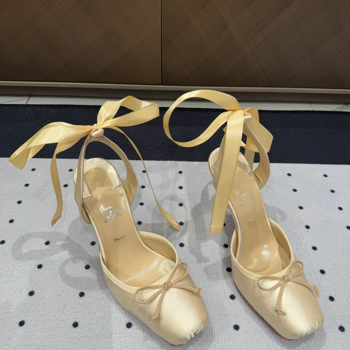 Ava’s Mode - Premium Luxury Goods and Accessories - AFFORDABLE LUXURY HEELS - 8214