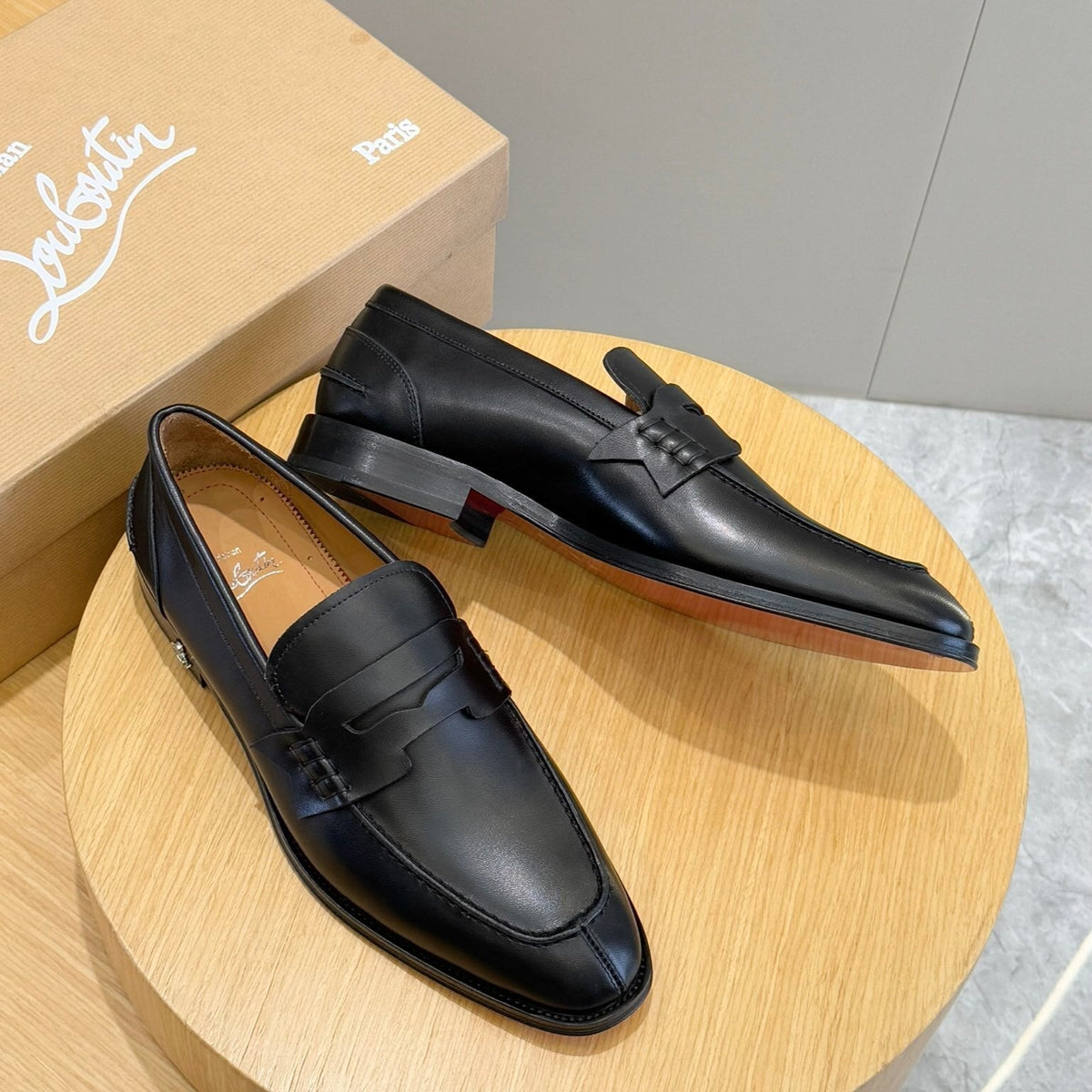 Ava’s Mode - High-Quality Designer Products for You - AFFORDABLE LUXURY HEELS - 8283