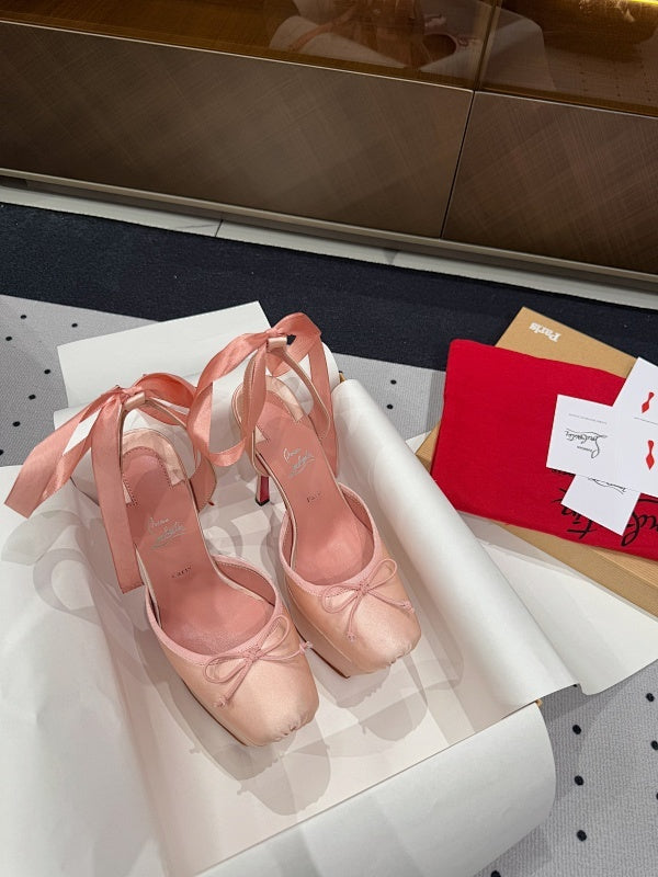 Ava’s Mode - High-Quality Designer Products for You - AFFORDABLE LUXURY HEELS - 8219