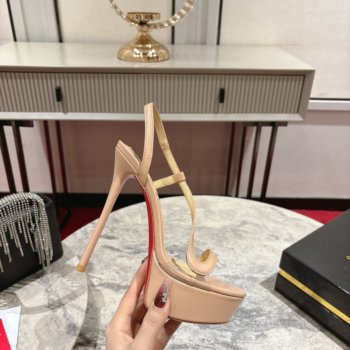 Ava’s Mode - Premium Luxury Goods and Accessories - AFFORDABLE LUXURY HEELS - 8294