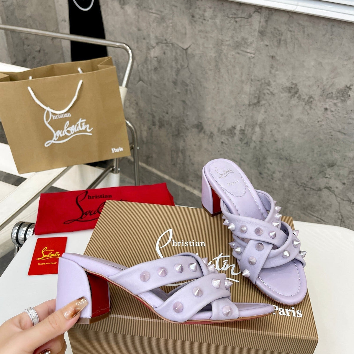Ava’s Mode - Best High-End Brands in One Place - AFFORDABLE LUXURY HEELS - 8001