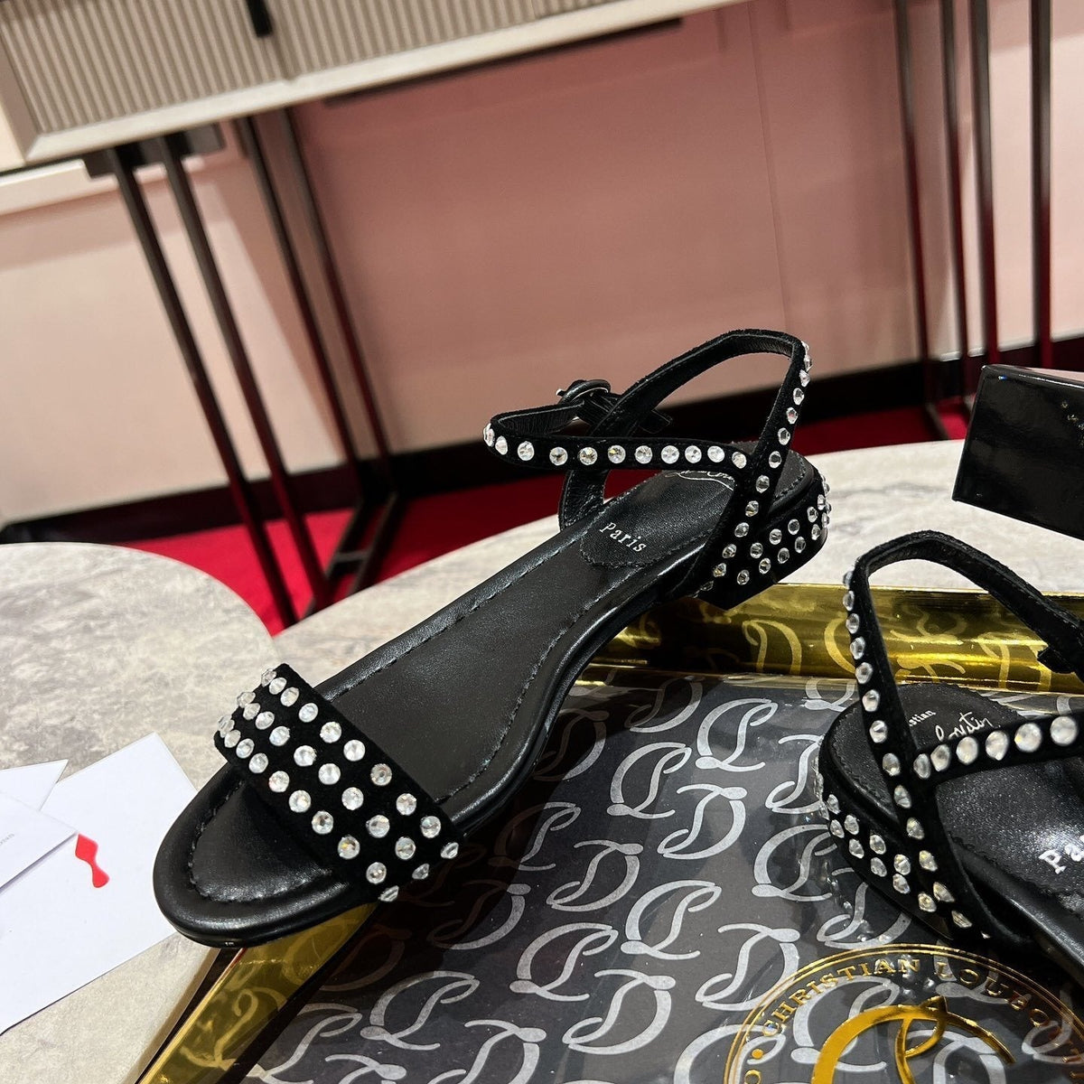 Ava’s Mode - High-Quality Designer Products for You - AFFORDABLE LUXURY HEELS - 8131