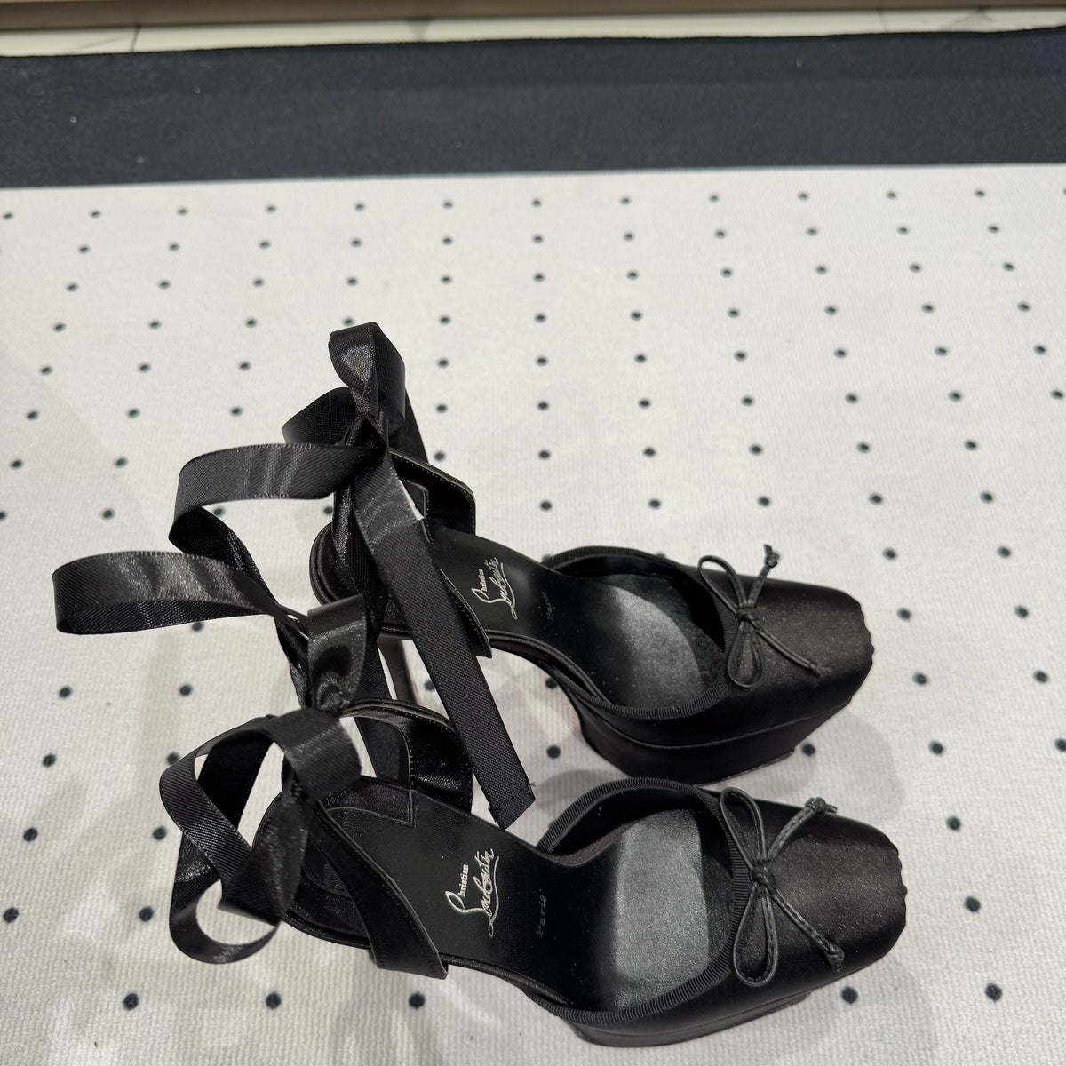 Ava’s Mode - Best High-End Brands in One Place - AFFORDABLE LUXURY HEELS - 8221