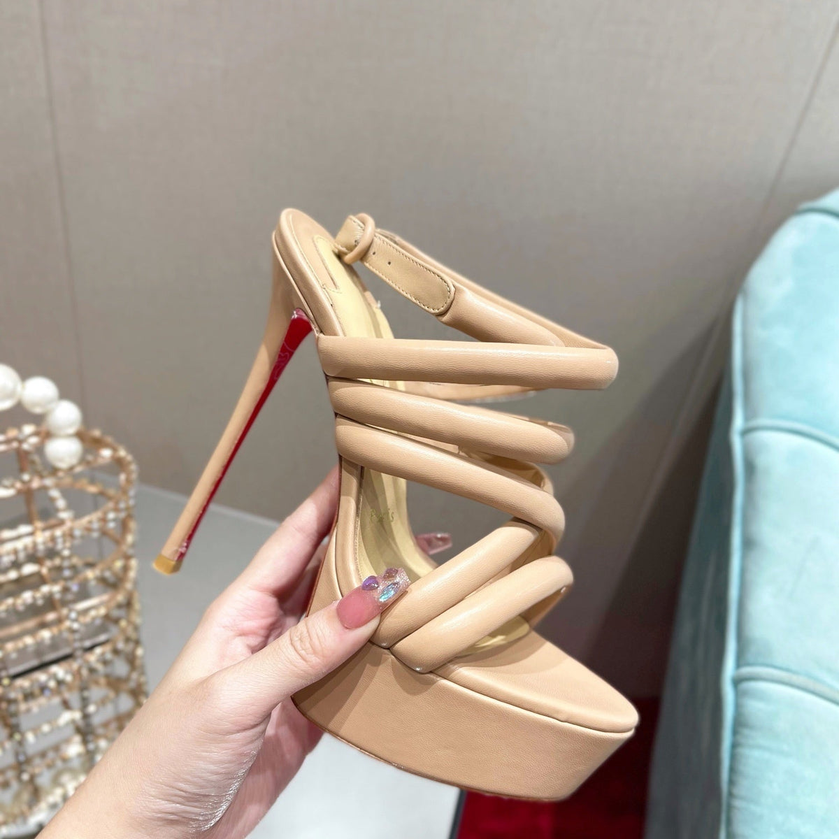 Ava’s Mode - High-Quality Designer Products for You - AFFORDABLE LUXURY HEELS - 7955
