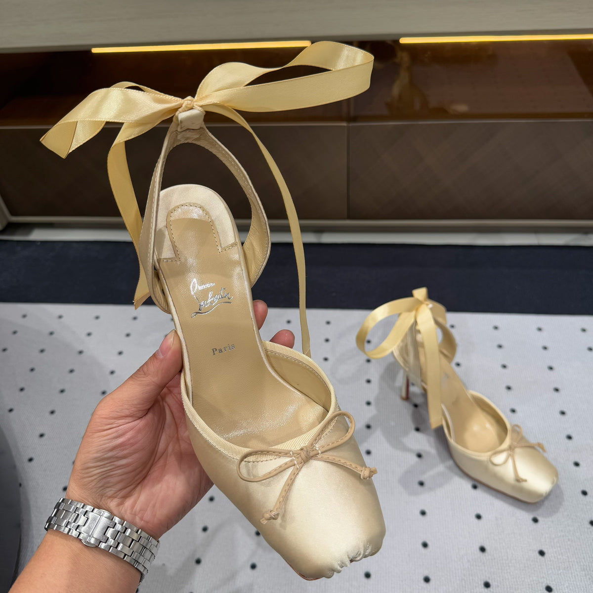 Ava’s Mode - Premium Luxury Goods and Accessories - AFFORDABLE LUXURY HEELS - 8214