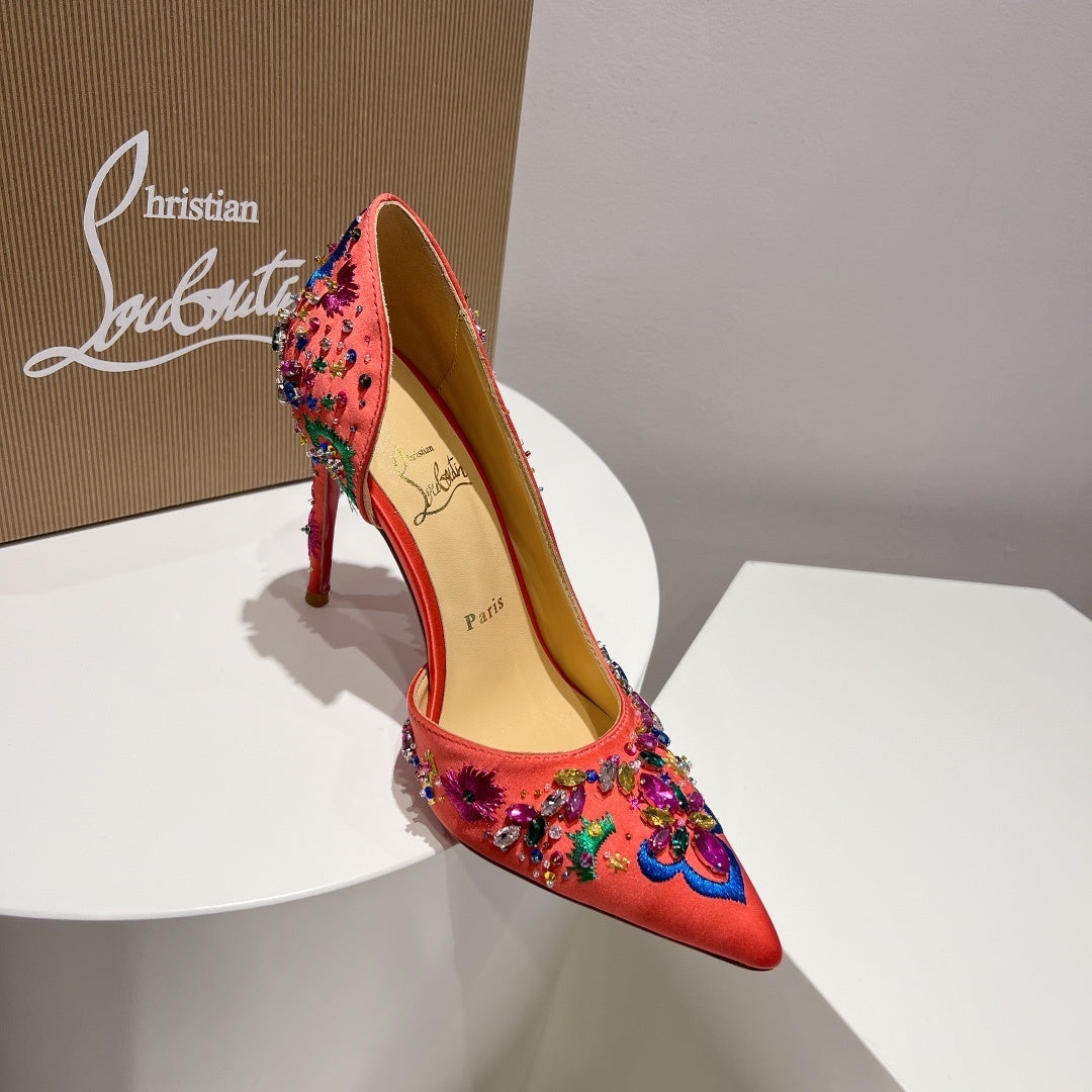 Ava’s Mode - High-Quality Designer Products for You - AFFORDABLE LUXURY HEELS - 8015