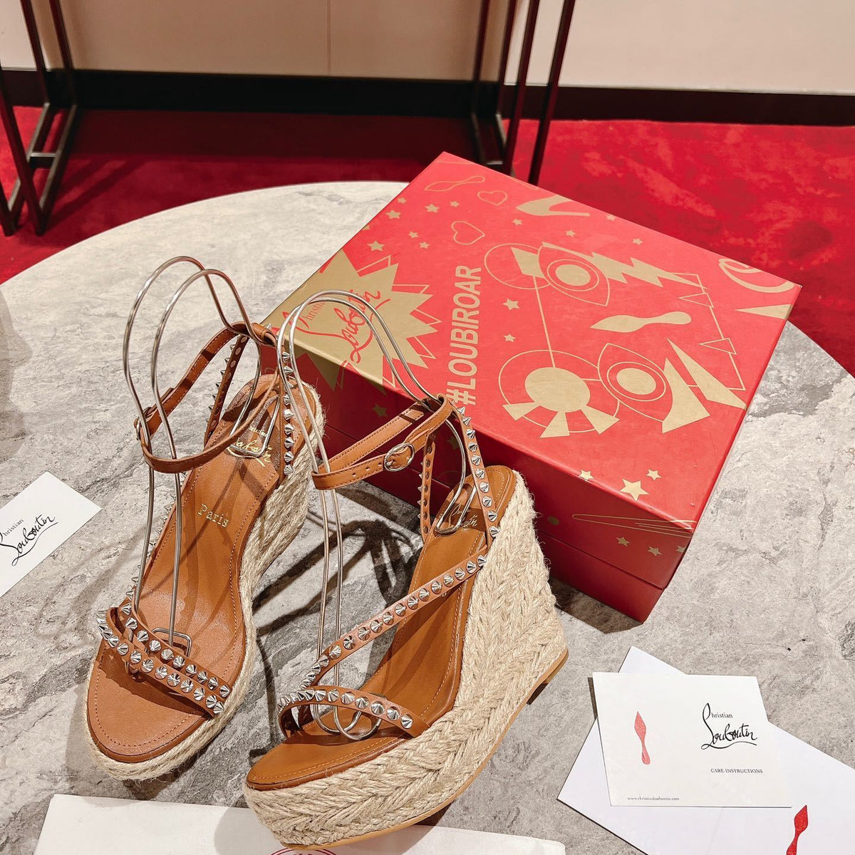 Ava’s Mode - High-Quality Designer Products for You - AFFORDABLE LUXURY HEELS - 8315