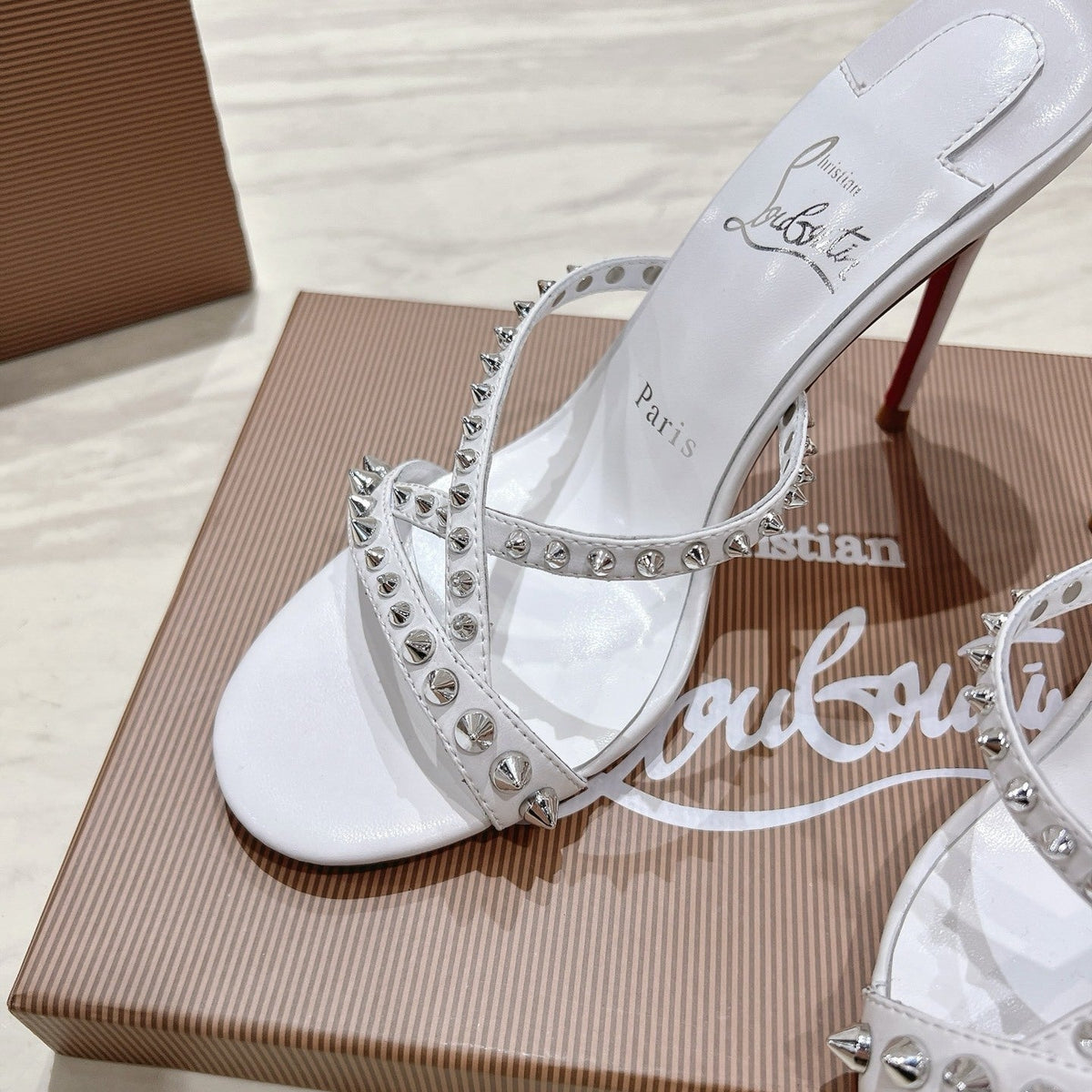 Ava’s Mode - Best High-End Brands in One Place - AFFORDABLE LUXURY HEELS - 8293