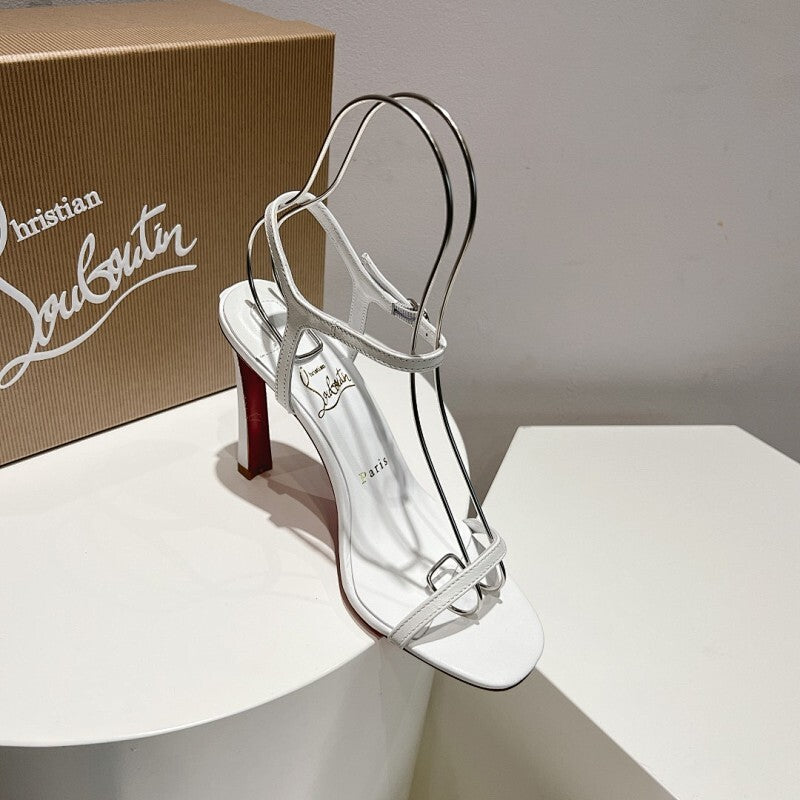 Ava’s Mode - High-Quality Designer Products for You - AFFORDABLE LUXURY HEELS - 8111