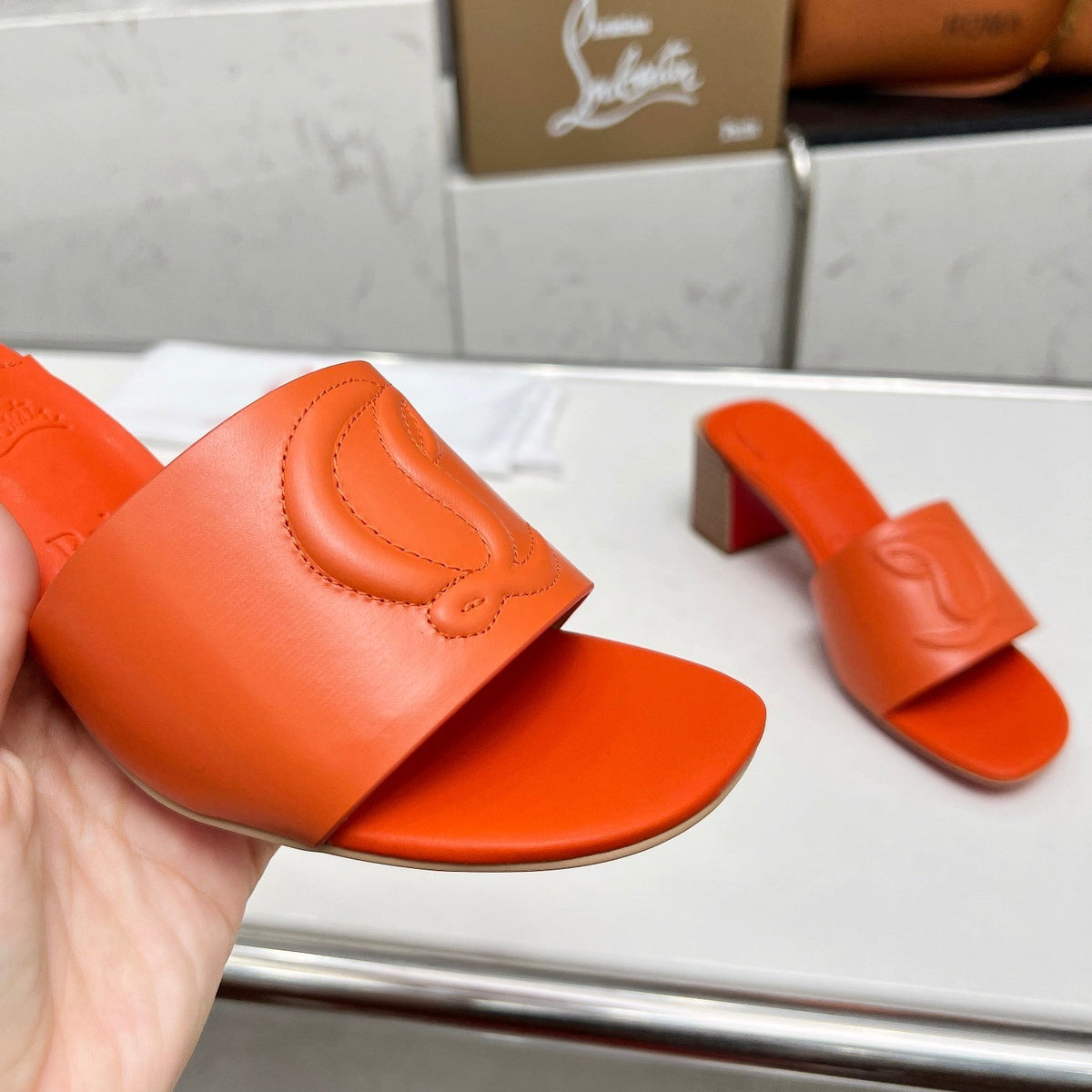 Ava’s Mode - Premium Luxury Goods and Accessories - AFFORDABLE LUXURY HEELS - 8054