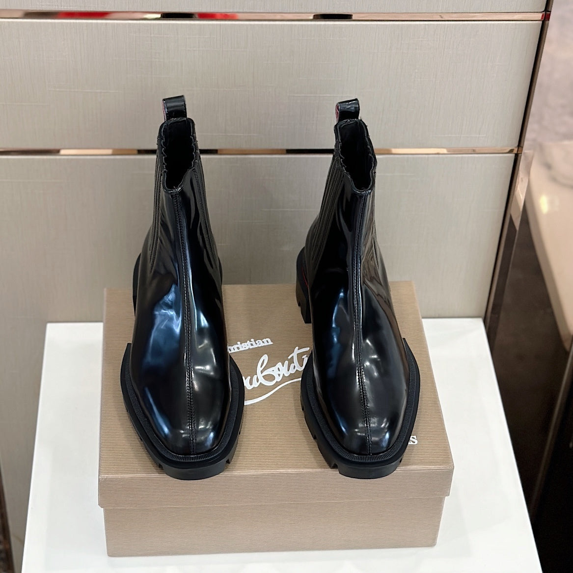 Ava’s Mode - High-Quality Designer Products for You - AFFORDABLE LUXURY HEELS - 8023