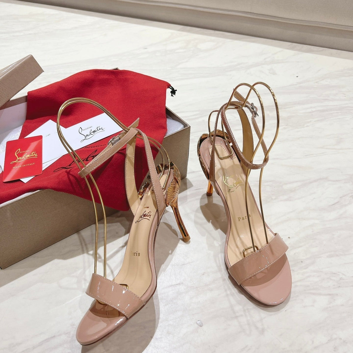 Ava’s Mode - High-Quality Designer Products for You - AFFORDABLE LUXURY HEELS - 8151