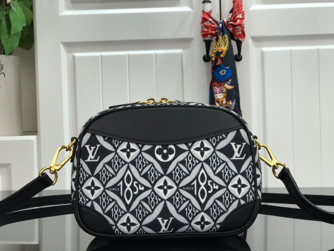 Ava’s Mode - Premium Luxury Goods and Accessories - AFFORDABLE LUXURY BAGS - 4370