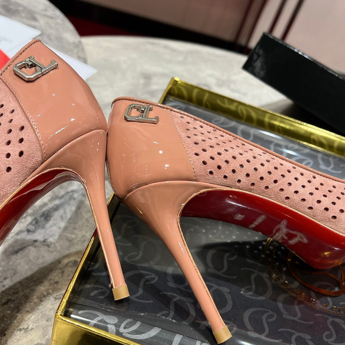 Ava’s Mode - Best High-End Brands in One Place - AFFORDABLE LUXURY HEELS - 8093