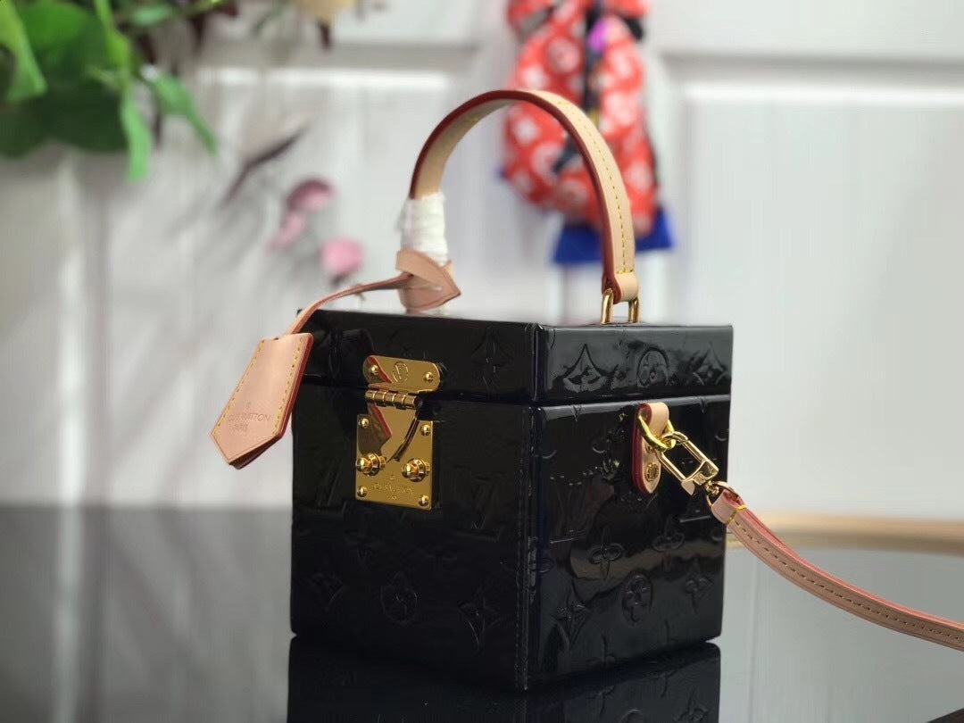 Ava’s Mode - High-Quality Designer Products for You - AFFORDABLE LUXURY BAGS - 4019
