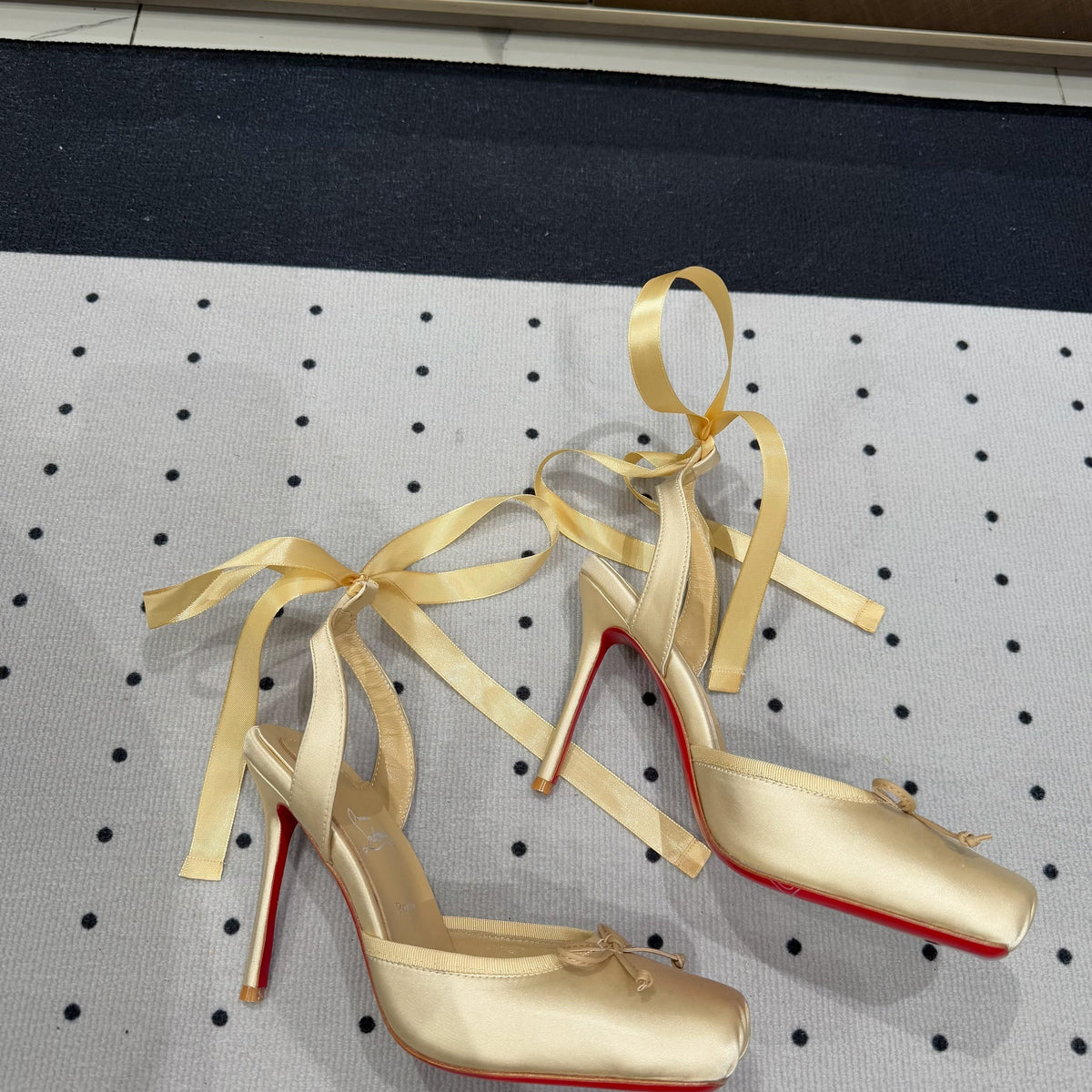 Ava’s Mode - Premium Luxury Goods and Accessories - AFFORDABLE LUXURY HEELS - 8214