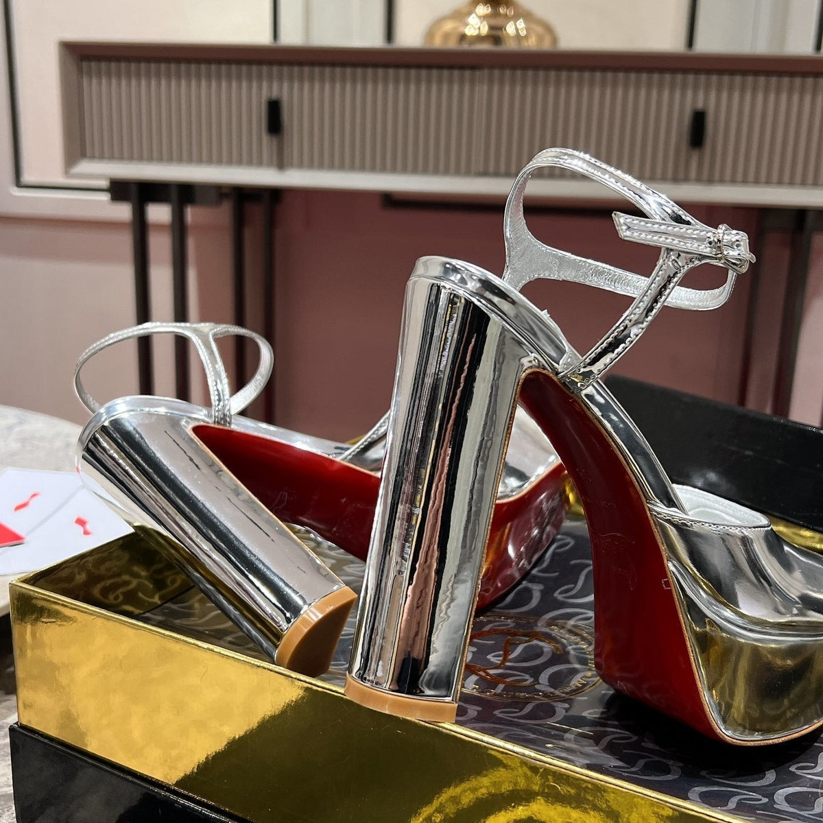 Ava’s Mode - Best High-End Brands in One Place - AFFORDABLE LUXURY HEELS - 8241