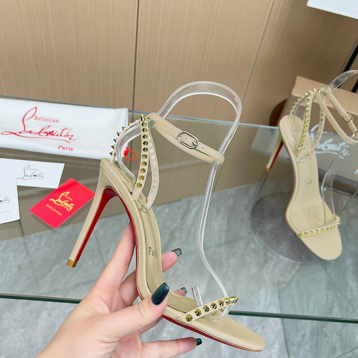 Ava’s Mode - Best High-End Brands in One Place - AFFORDABLE LUXURY HEELS - 8069