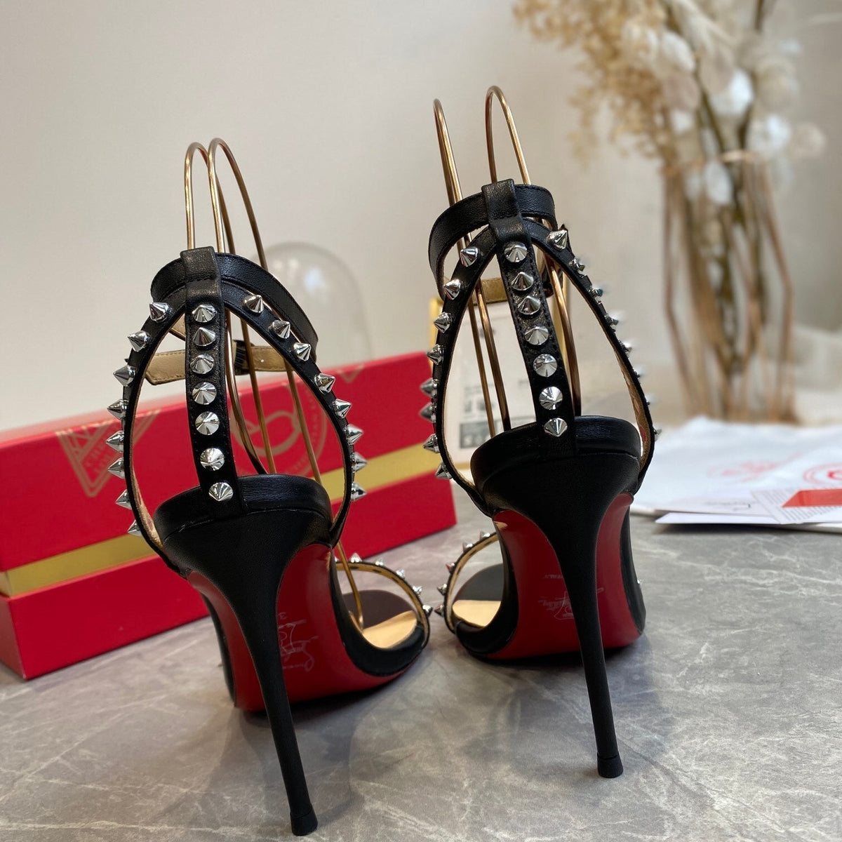 Ava’s Mode - High-Quality Designer Products for You - AFFORDABLE LUXURY HEELS - 7979