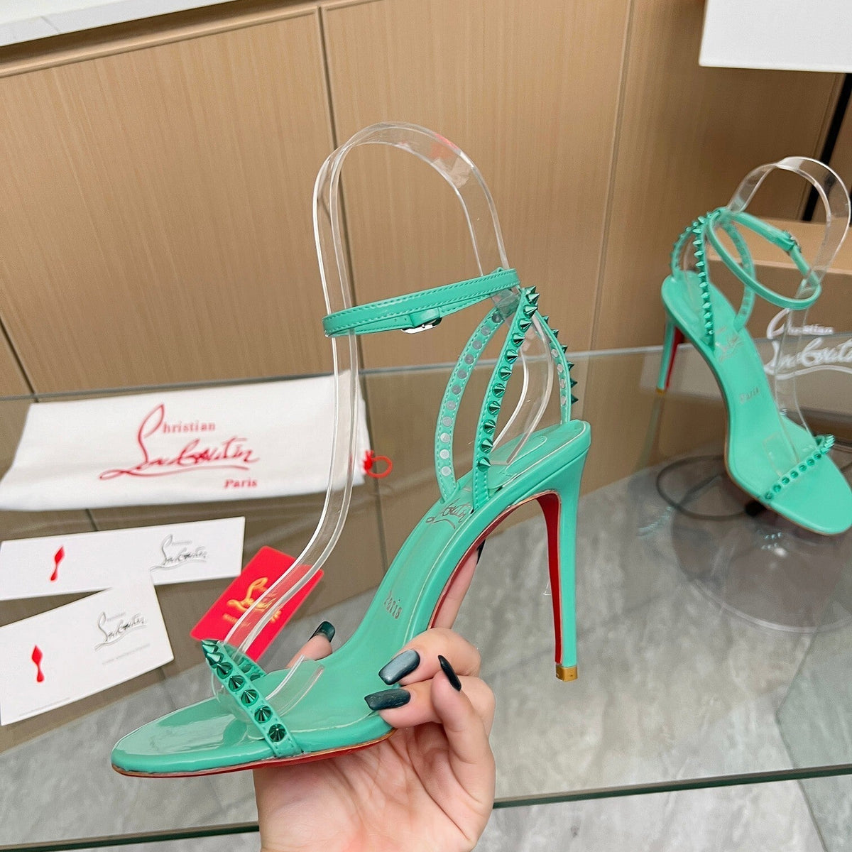 Ava’s Mode - Best High-End Brands in One Place - AFFORDABLE LUXURY HEELS - 8081