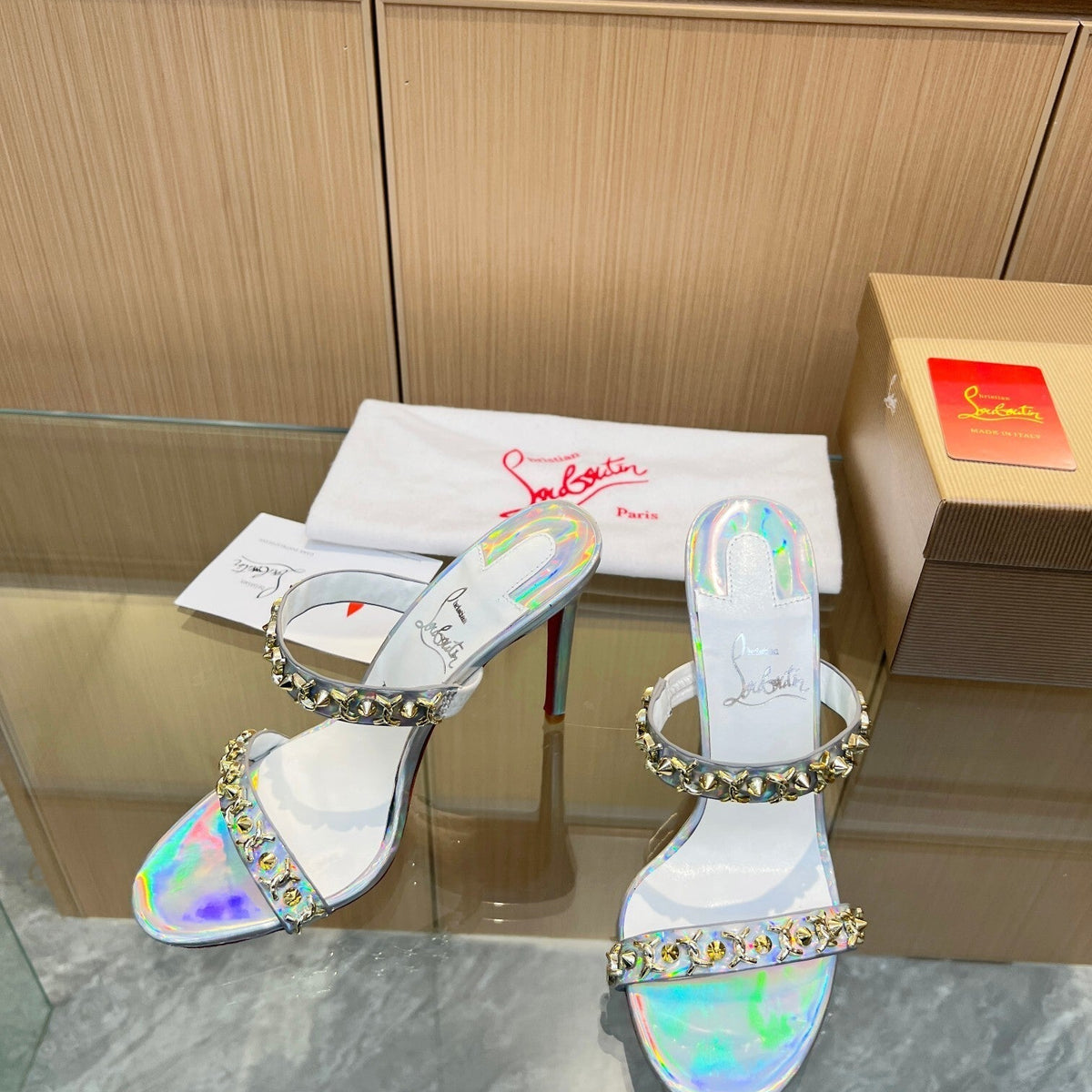 Ava’s Mode - High-Quality Designer Products for You - AFFORDABLE LUXURY HEELS - 8007